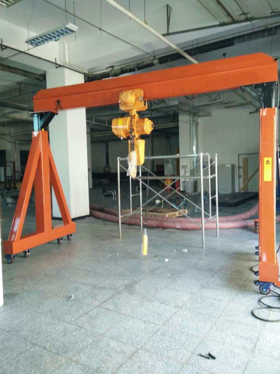 電動(dòng)葫蘆龍門吊工作實(shí)拍